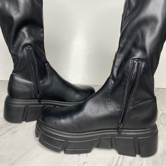Steve Madden Tero Black Lug Sole Chunky Tall Boot 10M - Picture 8 of 16